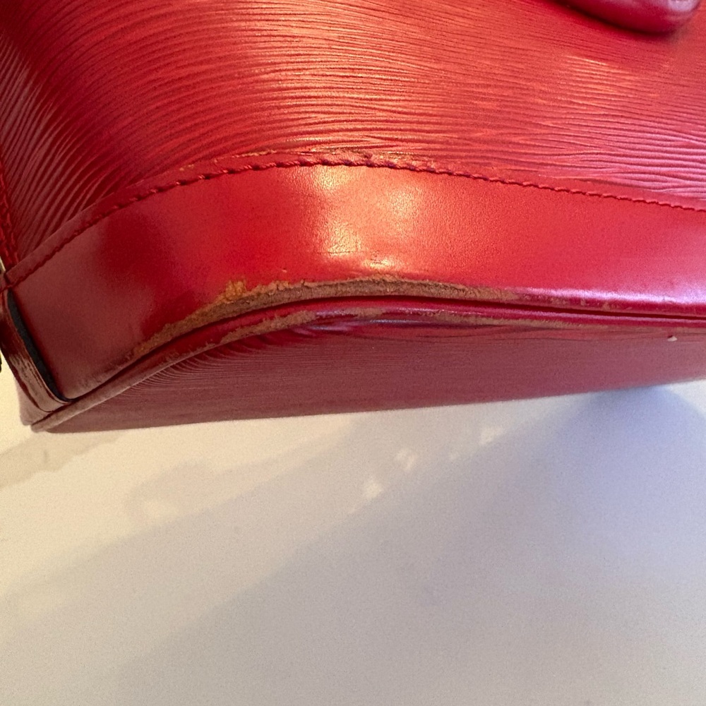 Louis Vuitton Red Epi Alma - INCLUDES COA AND LOCK & KEY - Picture 7 of 9